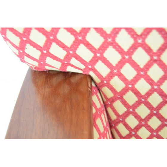 Image 1 of Vintage fauteuil in stof en hout, Tsjecho-Slowakije 1980