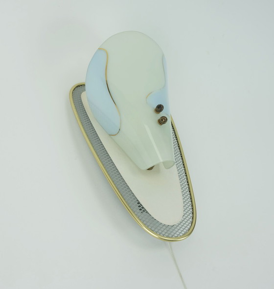 Image 1 of Zeer mooie wandlamp Metaal Mesh en Messing met glazen kap uit 1950