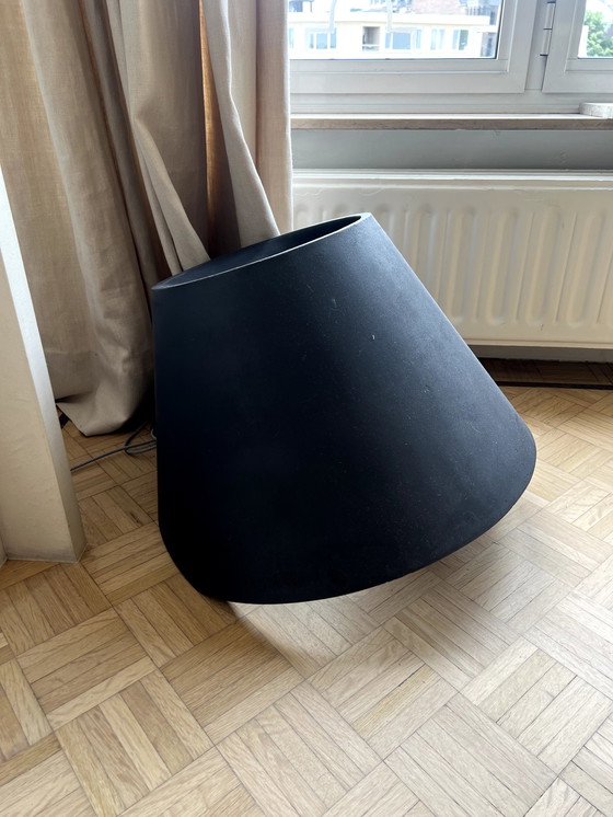 Image 1 of Black concrete indoor Floor lamp Eaunophe L Patrick Paris Serax