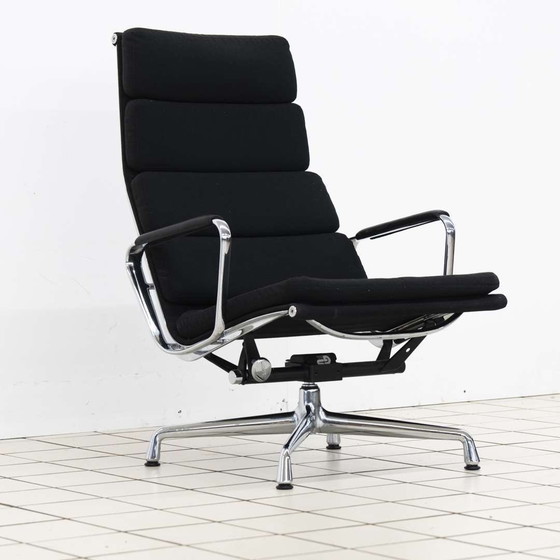 Image 1 of Vitra Eames Ea222 Soft Pad Lounge Chair