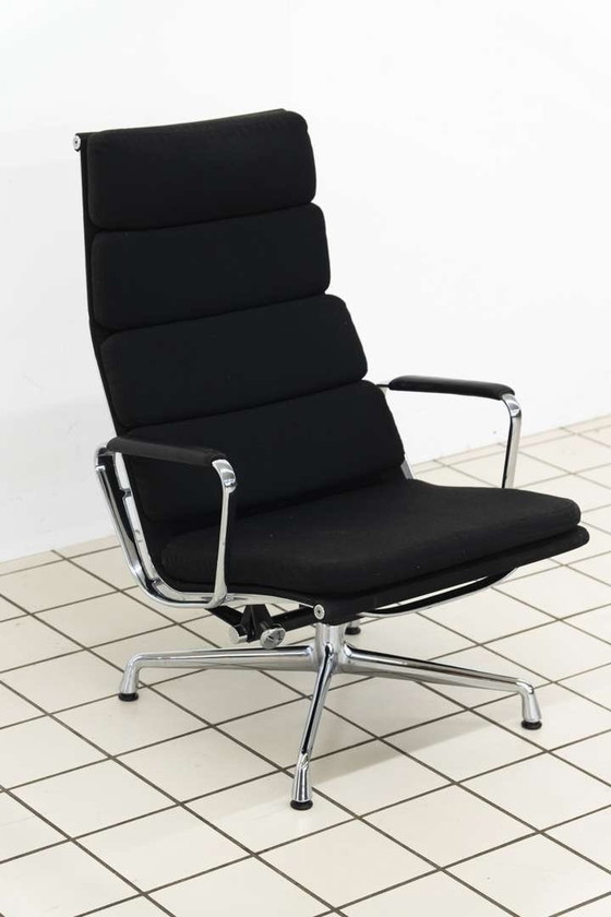 Image 1 of Vitra Eames Ea222 Soft Pad Lounge Chair