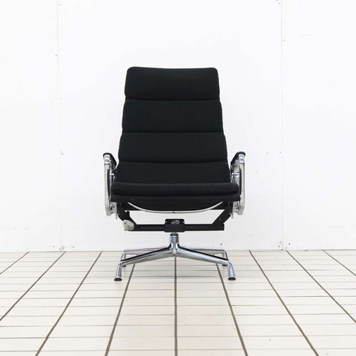 Vitra Eames Ea222 Soft Pad Lounge Chair