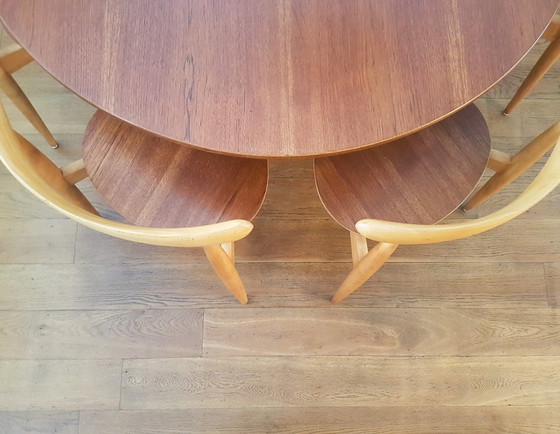 Image 1 of The Heart Eetkamer Set Van Hans J. Wegner Voor Fritz Hansen