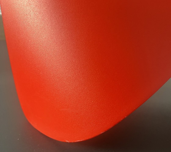 Image 1 of Vitra Olifant Rood Eames