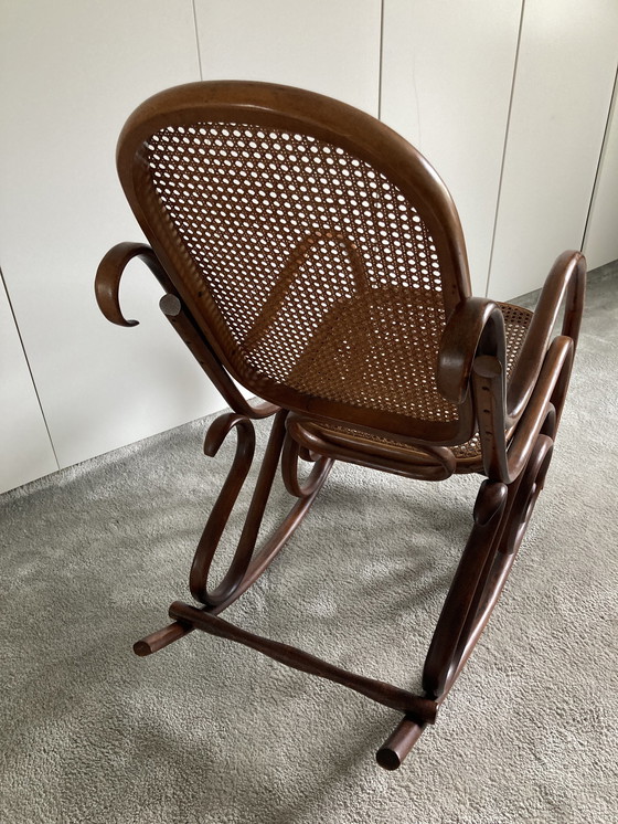 Image 1 of Vintage bentwood schommelstoel 60’s