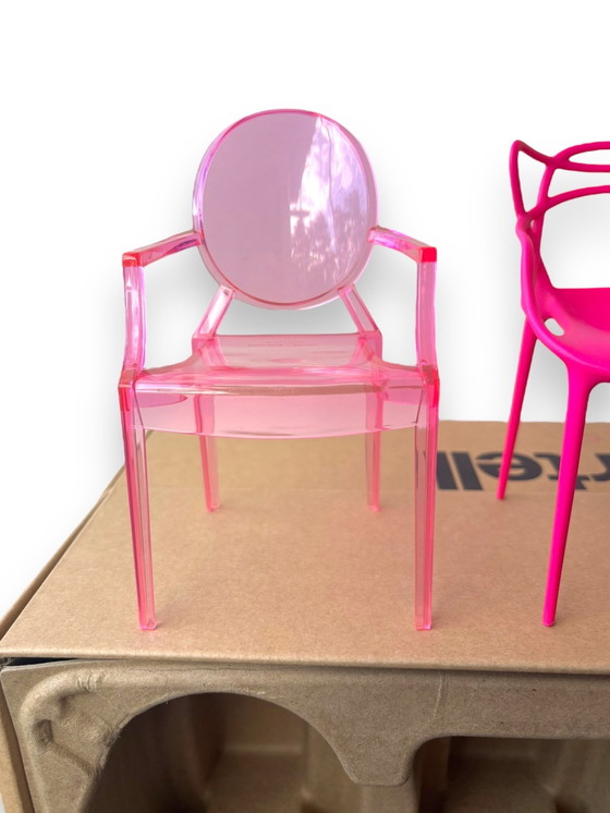 Image 1 of Kartell X Barbie Miniaturen Kartell Stoelen Collecters Item