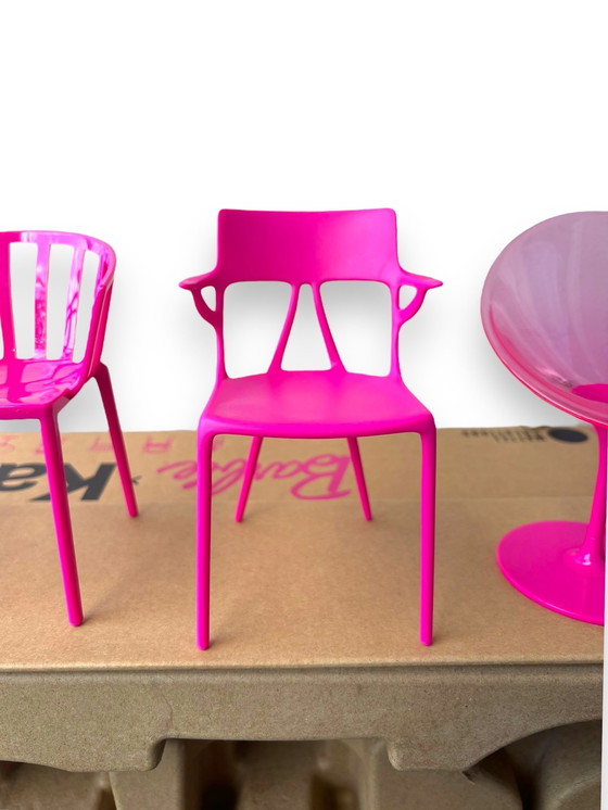 Image 1 of Kartell X Barbie Miniaturen Kartell Stoelen Collecters Item