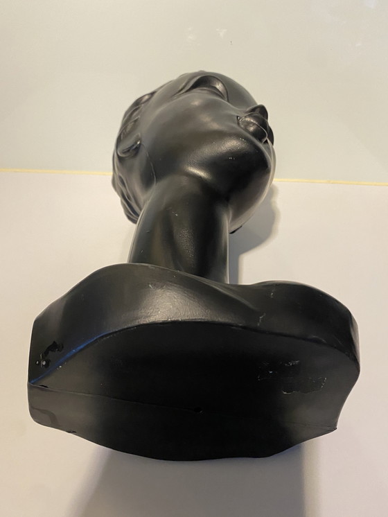 Image 1 of Vintage twiggy head