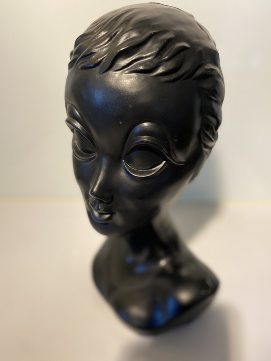 Image 1 of Vintage twiggy head