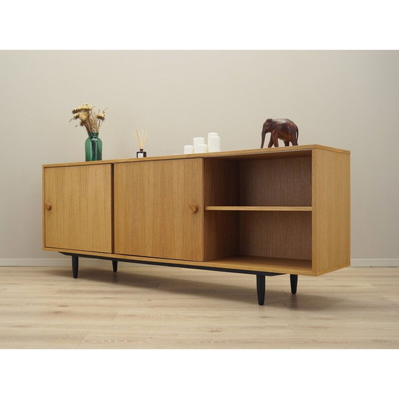 Image 1 of Scandinavisch vintage eikenhouten dressoir