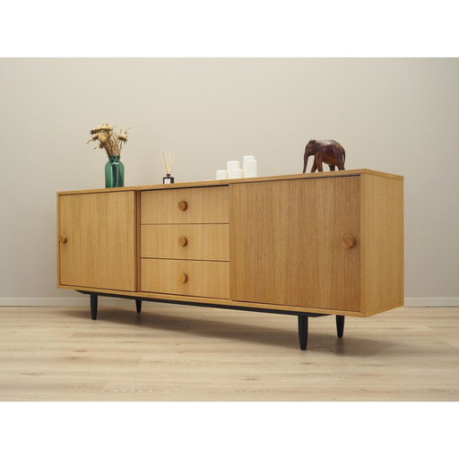 Scandinavisch vintage eikenhouten dressoir