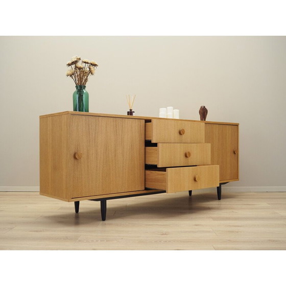 Image 1 of Scandinavisch vintage eikenhouten dressoir