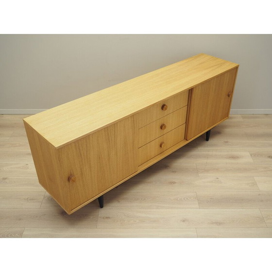 Image 1 of Scandinavisch vintage eikenhouten dressoir