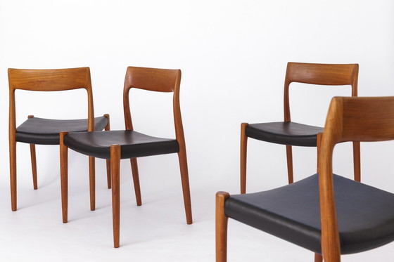 Image 1 of 4 Niels Moller stoelen, model 77, Teak, jaren 1960, Deens, Vintage, leren zittingen, Set van 4