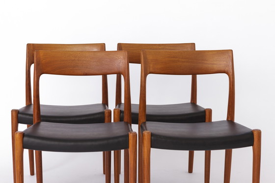 Image 1 of 4 Niels Moller stoelen, model 77, Teak, jaren 1960, Deens, Vintage, leren zittingen, Set van 4