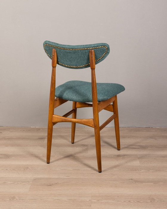 Image 1 of Set van 2 Vintage Italiaanse stoelen in groene stof, jaren 1960