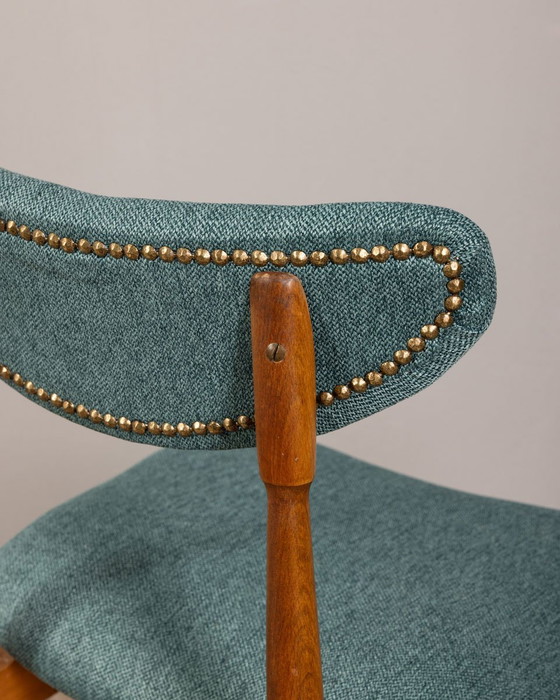 Image 1 of Set van 2 Vintage Italiaanse stoelen in groene stof, jaren 1960