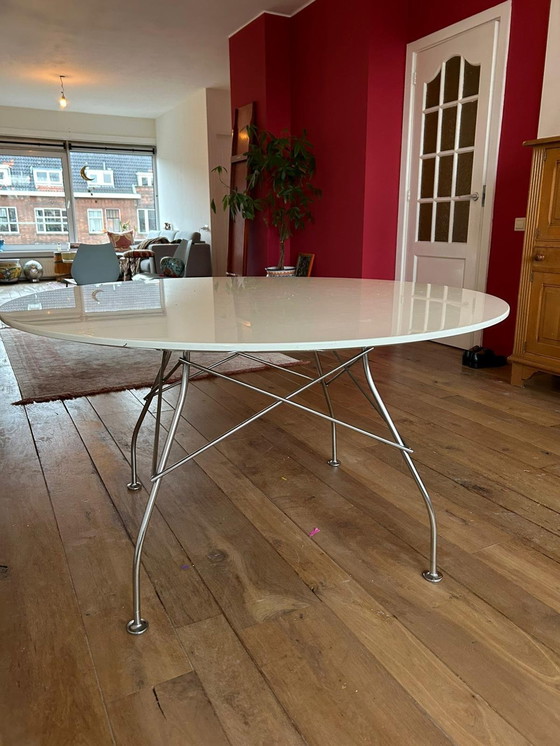 Image 1 of Kartell Glossy Ronde Tafel