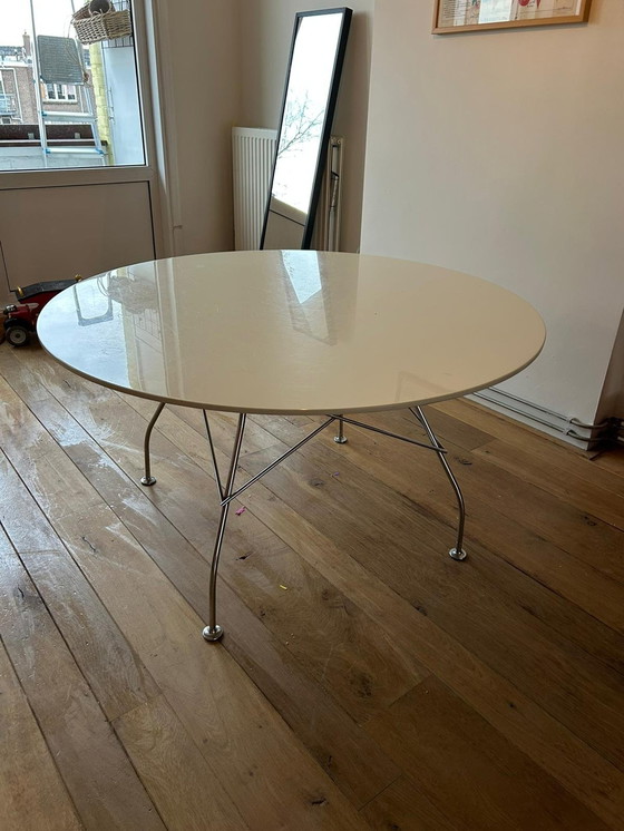 Image 1 of Kartell Glossy Ronde Tafel