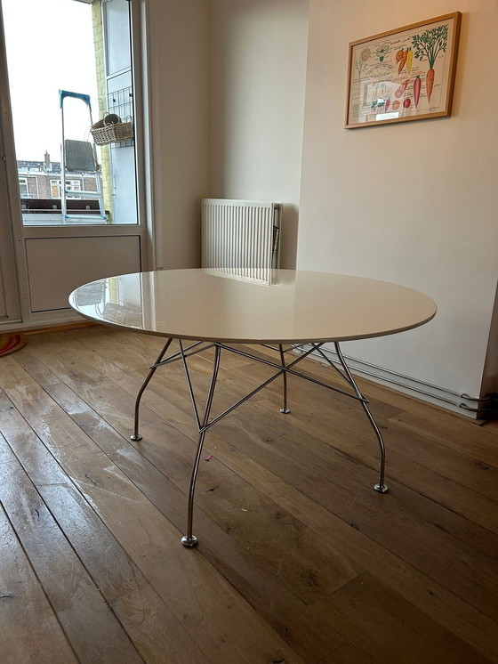 Image 1 of Kartell Glossy Ronde Tafel