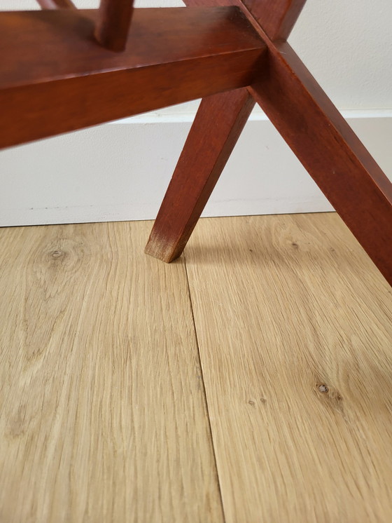 Image 1 of Vintage houten kranten of magazinerek