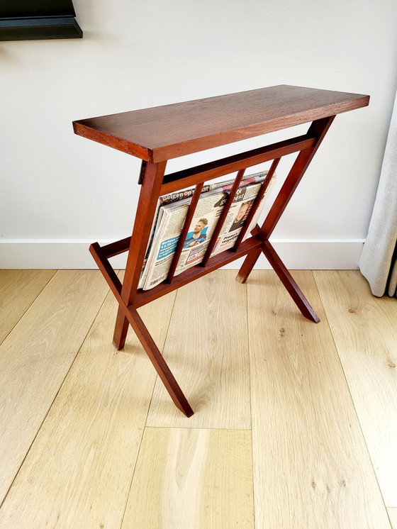 Image 1 of Vintage houten kranten of magazinerek