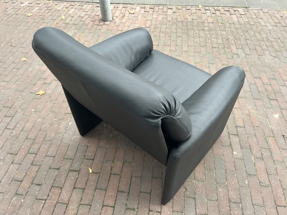 Image 1 of Leolux Bora Beta fauteuil zwart leer