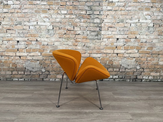 Image 1 of Artifort Orange Slice oranje fauteuil