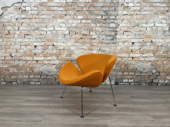 Image 1 of Artifort Orange Slice oranje fauteuil