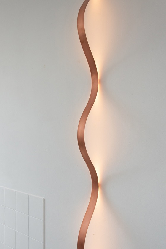 Image 1 of Array wandlamp van David Derksen koper