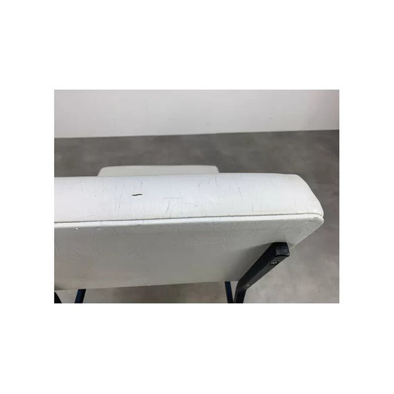 Image 1 of Vintage wit lederen fauteuil, jaren 1950