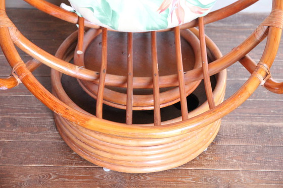 Image 1 of Rotan fauteuil, liggend en draaibaar, jaren 70