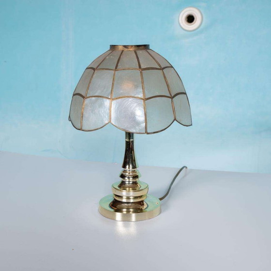 Image 1 of Vintage parelmoer schemerlampje 70s, regency table lamp