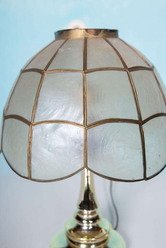 Image 1 of Vintage parelmoer schemerlampje 70s, regency table lamp