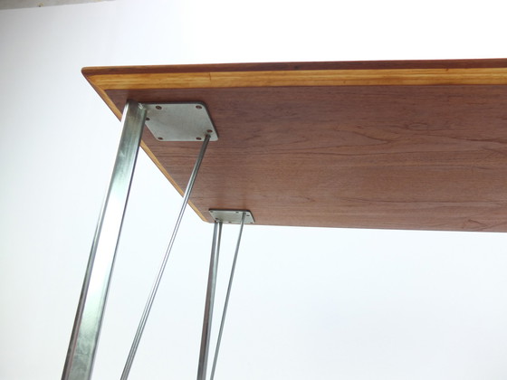 Image 1 of Arne Jacobsen voor Fritz Hansen, 3605 tafel