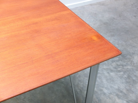 Image 1 of Arne Jacobsen voor Fritz Hansen, 3605 tafel