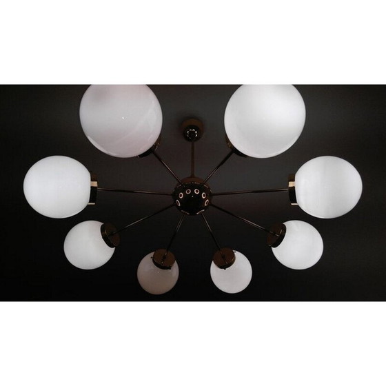 Image 1 of Paar vintage kroonluchters van opaalglas en messing, 1960