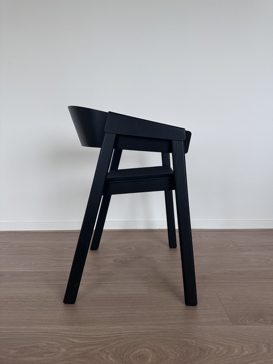 Image 1 of 2x Muuto Stoel met Armleuningen Bekleed Remix 183/ Zwart