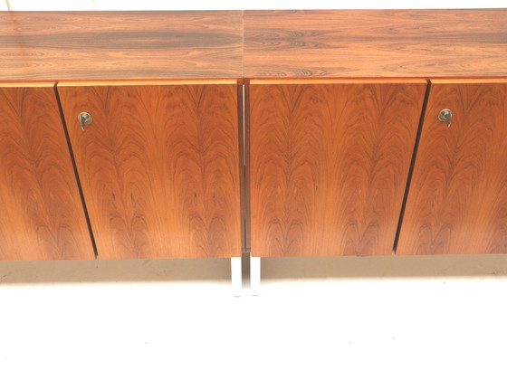 Image 1 of Groot vintage palissander dressoir gemaakt in de jaren ’70