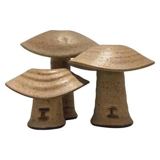 Image 1 of Set van 3 vintage beige keramische paddenstoel sculpturen van Freek Berends, 1980