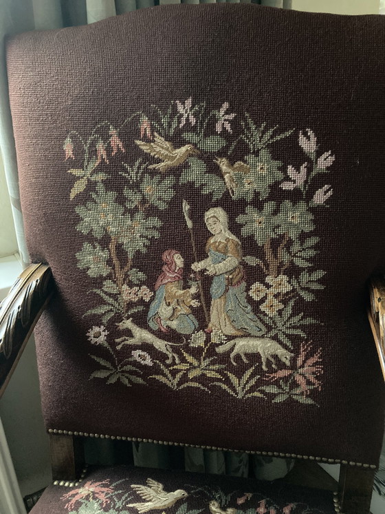 Image 1 of Vintage Geborduurde Stoel
