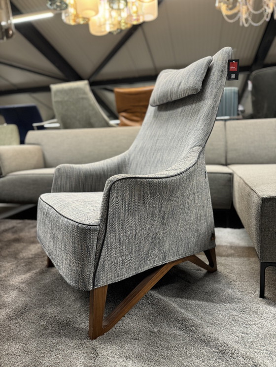 Image 1 of Giorgetti Mobius Fauteuil Stof 