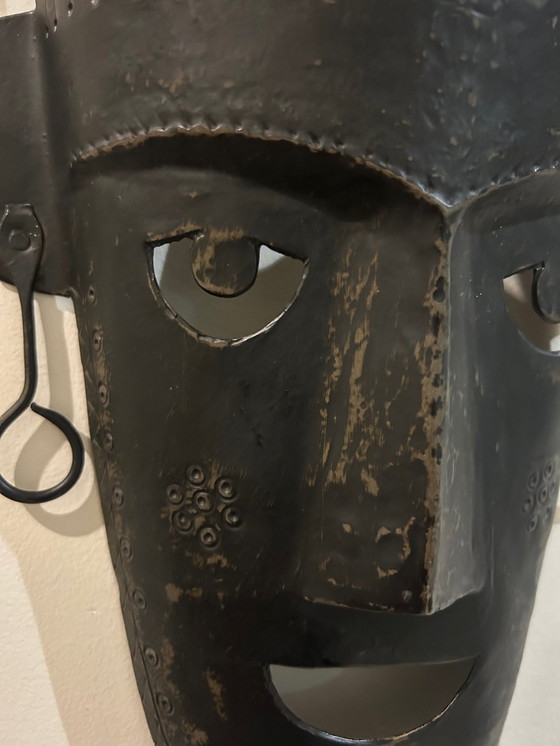 Image 1 of Brutalistisch metalen masker