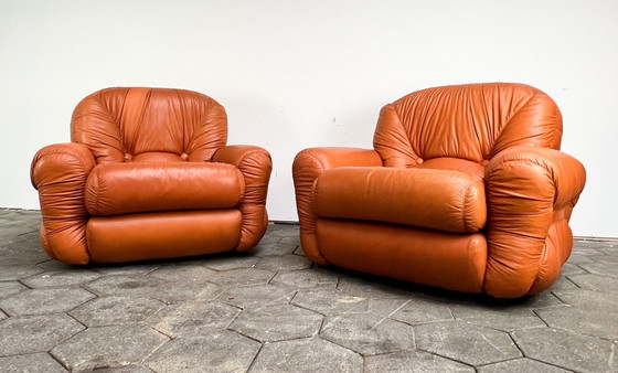 Image 1 of Set van 2 leren Italiaanse fauteuils, 1970's