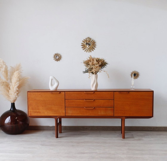 Image 1 of White & Newton Teak Dressoir - Engels ontwerp 1960