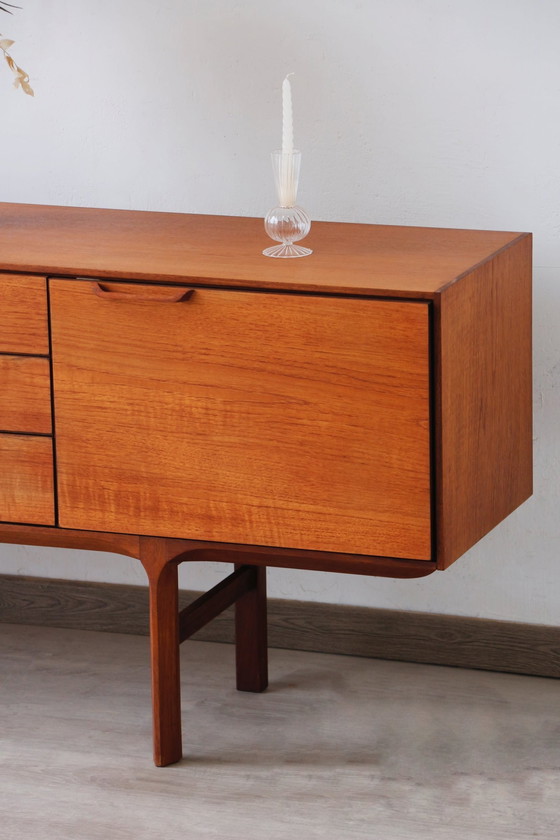 Image 1 of White & Newton Teak Dressoir - Engels ontwerp 1960