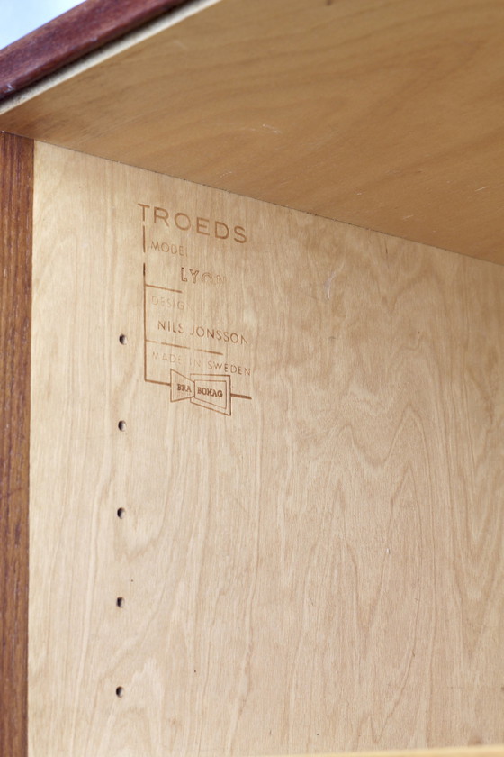 Image 1 of Nils Jonsson dressoir