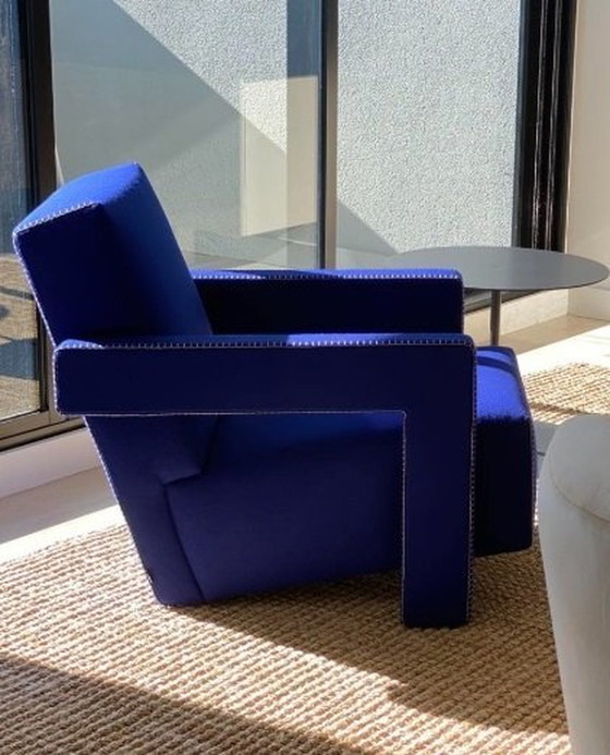 Image 1 of Cassina 637 Utrecht Nieuw Nooit Gebruikt In Blauwe Wollen Paardensteek