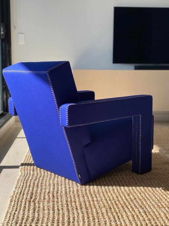 Image 1 of Cassina 637 Utrecht Nieuw Nooit Gebruikt In Blauwe Wollen Paardensteek