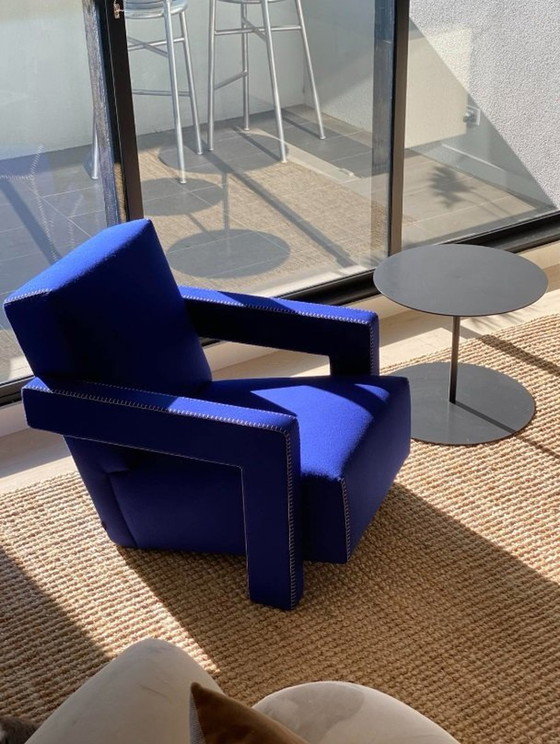 Image 1 of Cassina 637 Utrecht Nieuw Nooit Gebruikt In Blauwe Wollen Paardensteek